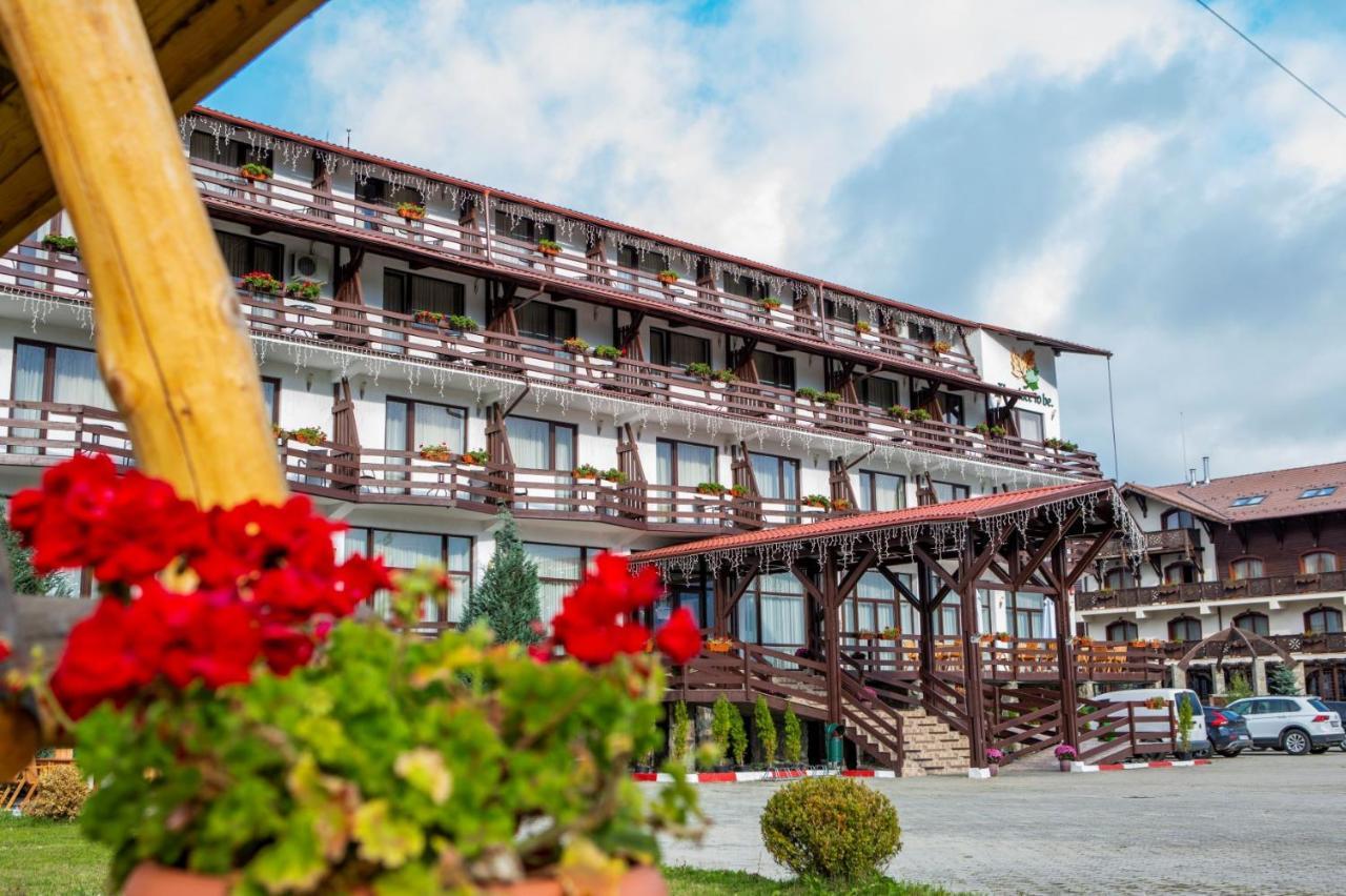 Hotel La Dolce Vita เซอร์เนช ภายนอก รูปภาพ