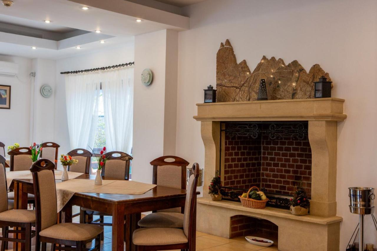 Hotel La Dolce Vita เซอร์เนช ภายนอก รูปภาพ